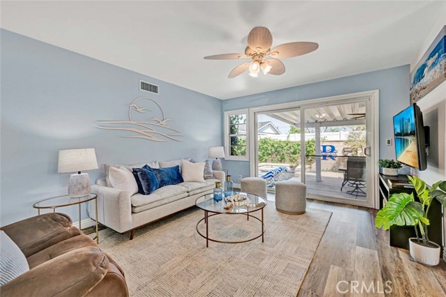 Detail Gallery Image 17 of 33 For 2825 E Jackson, Orange,  CA 92867 - 4 Beds | 2 Baths