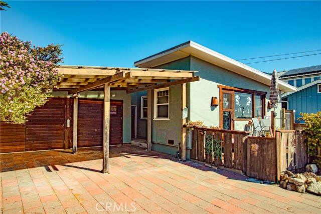 Detail Gallery Image 1 of 28 For 79 Pacific Ave, Cayucos,  CA 93430 - 2 Beds | 2 Baths