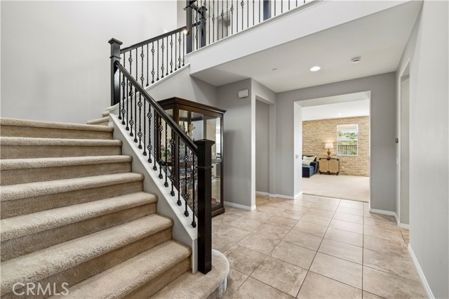 Detail Gallery Image 12 of 46 For 29105 N West Hills, Valencia,  CA 91354 - 4 Beds | 3/1 Baths