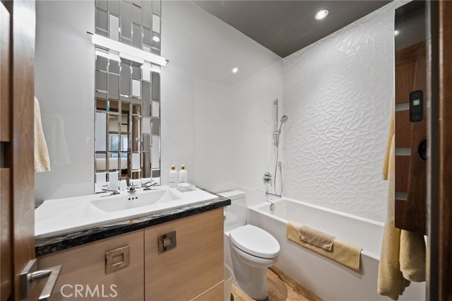 40070 Corte Fortuna, Murrieta CA: https://media.crmls.org/medias/6b74ca71-af74-4866-85a3-f78dacc0771e.jpg