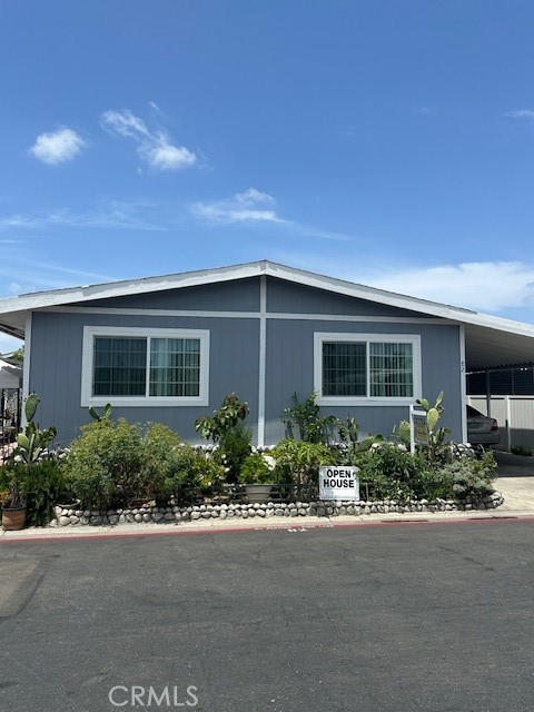 2300 S Lewis Street, Anaheim CA: https://media.crmls.org/medias/6b750382-3ca0-4108-bdb7-291e6d8e020b.jpg