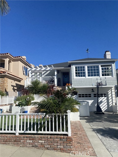 558 Helberta Avenue, Redondo Beach, California 90277, 5 Bedrooms Bedrooms, ,4 BathroomsBathrooms,Residential,Sold,Helberta,SB22248838