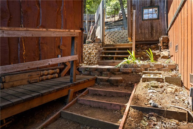 3062 Riviera Heights Drive, Kelseyville CA: https://media.crmls.org/medias/6b75c108-71e4-4690-be15-f8d63ac36f6b.jpg