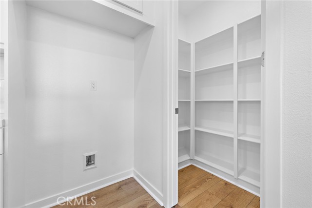 944 N Divino Privado, Ontario CA: https://media.crmls.org/medias/6b75f50b-8c9d-4bcf-a802-692cf8600400.jpg
