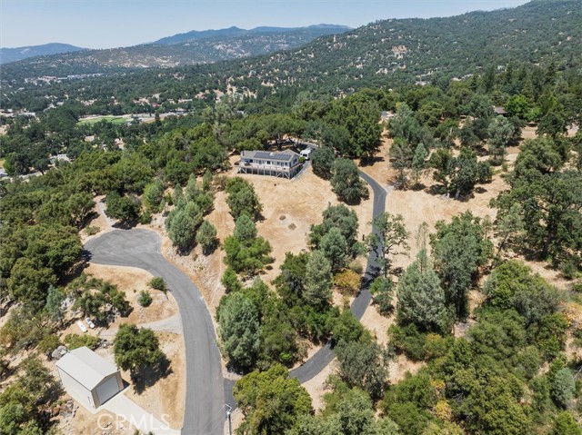 Detail Gallery Image 6 of 49 For 39397 Moonray Ln, Oakhurst,  CA 93644 - 3 Beds | 2/1 Baths
