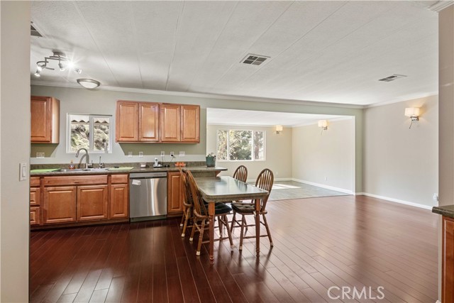 Detail Gallery Image 16 of 48 For 28274 San Martinez Grande Canyon Rd, Castaic,  CA 91384 - 3 Beds | 3 Baths