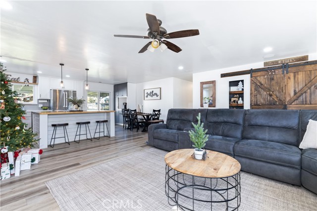 Detail Gallery Image 11 of 54 For 4680 Whispering Oak, Paso Robles,  CA 93446 - 4 Beds | 3 Baths