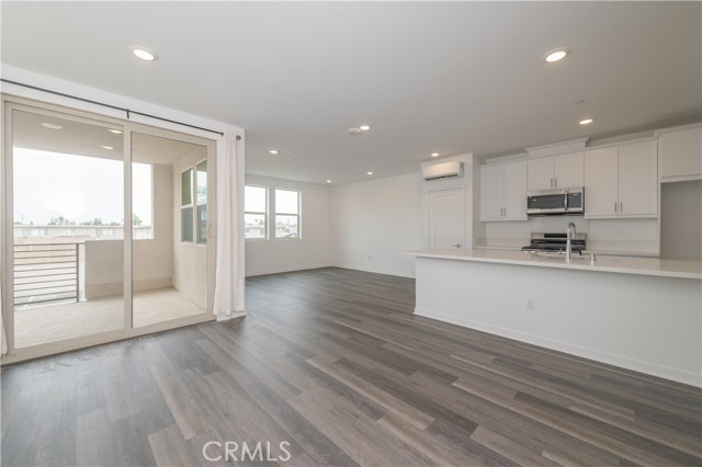 311 strike drive, Covina CA: https://media.crmls.org/medias/6b762774-1572-4de0-b2d4-f331eb376f94.jpg