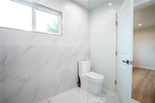 Detail Gallery Image 53 of 73 For 3362 Bellota, Los Angeles,  CA 90027 - 5 Beds | 5 Baths