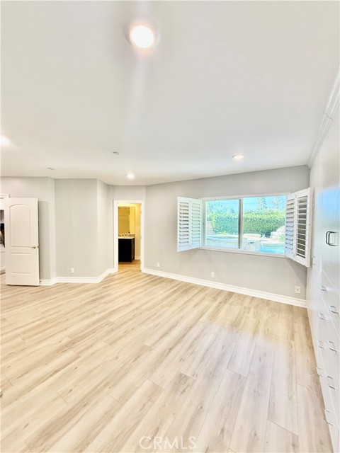 Detail Gallery Image 7 of 12 For 18822 Vintage, Northridge,  CA 91324 - 1 Beds | 1 Baths