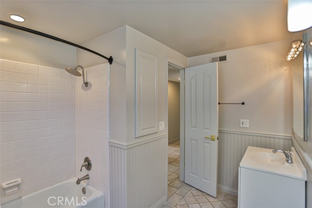 Detail Gallery Image 43 of 46 For 18440 Tamarind, Fountain Valley,  CA 92708 - 6 Beds | 4 Baths