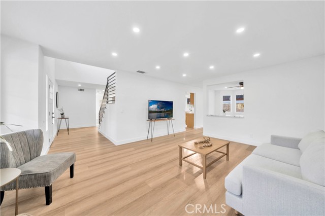 Image 13 of 57 For 29707 Yellow Gold Drive