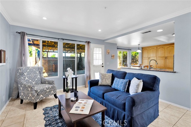 Detail Gallery Image 14 of 39 For 7656 Evergreen Ln, Fontana,  CA 92336 - 4 Beds | 2/1 Baths