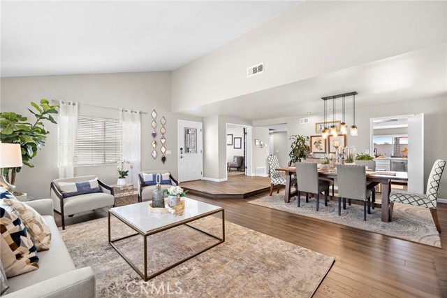 Detail Gallery Image 7 of 45 For 11088 Blue Allium Ave, Fountain Valley,  CA 92708 - 5 Beds | 3 Baths