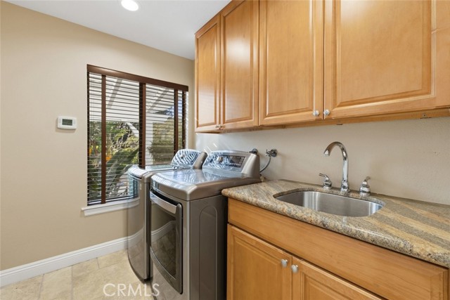 Detail Gallery Image 28 of 43 For 489 Oakhampton, Thousand Oaks,  CA 91361 - 4 Beds | 4 Baths
