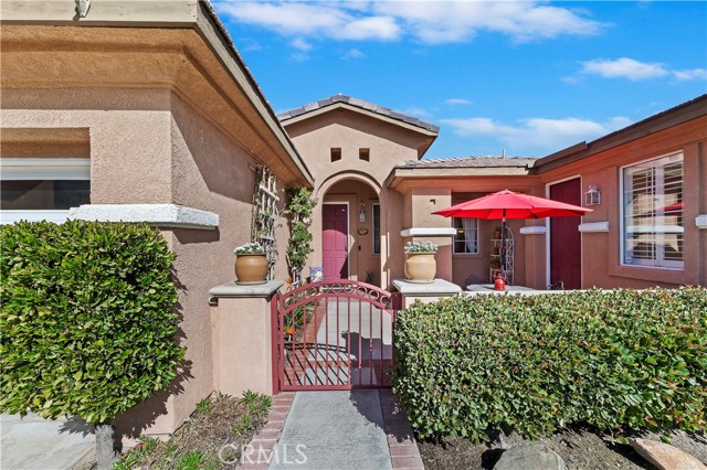 Detail Gallery Image 4 of 49 For 1865 Plainfield Way, Corona,  CA 92883 - 4 Beds | 3 Baths