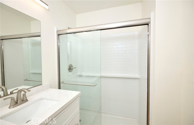 6001 De La Vista, Jurupa Valley CA: https://media.crmls.org/medias/6b78bc8a-10bd-478c-a2f3-b3e73683ae7f.jpg