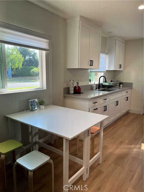 Detail Gallery Image 8 of 12 For 3593 Thor Ave, Los Alamitos,  CA 90720 - 1 Beds | 1 Baths