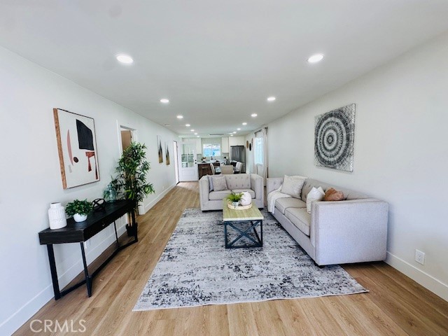 Detail Gallery Image 18 of 35 For 1936 Roxanne, Long Beach,  CA 90815 - 4 Beds | 2 Baths