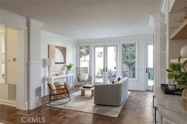 Detail Gallery Image 14 of 38 For 30 Long Bay, Newport Beach,  CA 92660 - 4 Beds | 3/1 Baths