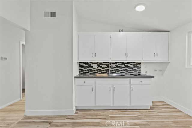 Detail Gallery Image 10 of 21 For 18851 Delight, Canyon Country,  CA 91351 - 3 Beds | 2 Baths