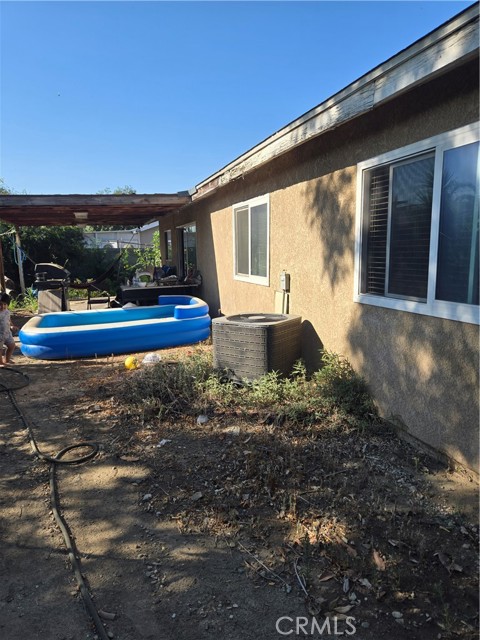 Detail Gallery Image 12 of 12 For 9089 Palm Ln, Fontana,  CA 92335 - 4 Beds | 2 Baths