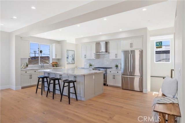 2405 Mathews Avenue, Redondo Beach CA: https://media.crmls.org/medias/6b7c5418-a216-4be8-9f15-6b0ca1d58417.jpg