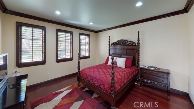 Detail Gallery Image 19 of 30 For 903 10th St, Manhattan Beach,  CA 90266 - 6 Beds | 7 Baths