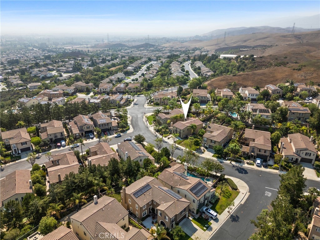 https://media.crmls.org/medias/6b7d1f9c-de88-4b8c-b681-ff0c137da130.jpg?preset=X-Large