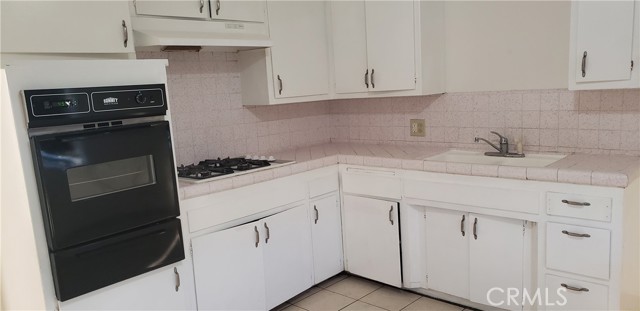 Detail Gallery Image 4 of 11 For 834 S Greenwood Ave #B,  Montebello,  CA 90640 - 2 Beds | 1 Baths