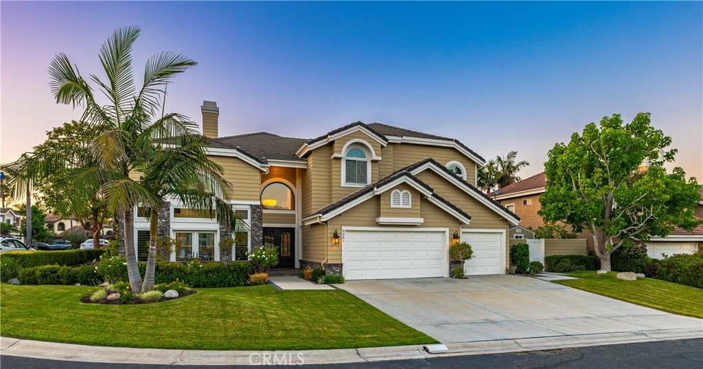6561 Horseshoe Lane