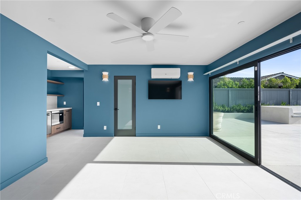 6b7dbed4 Daa2 4832 9c60 2fb192c09592