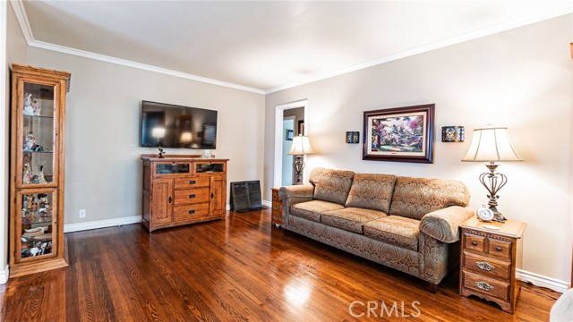 5666 Garypark Avenue, Arcadia CA: https://media.crmls.org/medias/6b7dd3ea-e921-4ae6-8686-502d6aa158b0.jpg