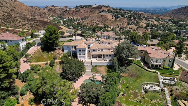 33 Sage Lane, Bell Canyon CA: https://media.crmls.org/medias/6b7dfc0d-dff8-4e43-90f9-ab800a426277.jpg