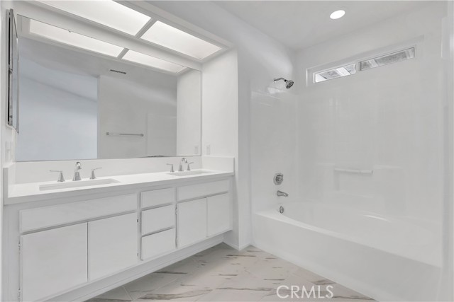 Detail Gallery Image 36 of 44 For 2031 Thomas Dr, Lancaster,  CA 93535 - 5 Beds | 2 Baths