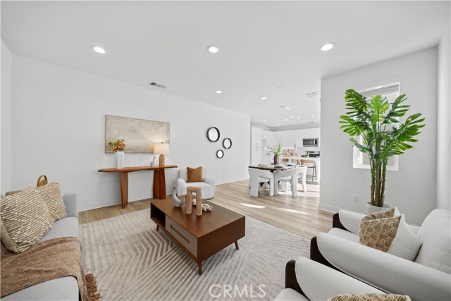 4253 S Heather Privado, Ontario CA: https://media.crmls.org/medias/6b7fa45c-5a6e-4f2a-bc9a-0bce59f99f91.jpg