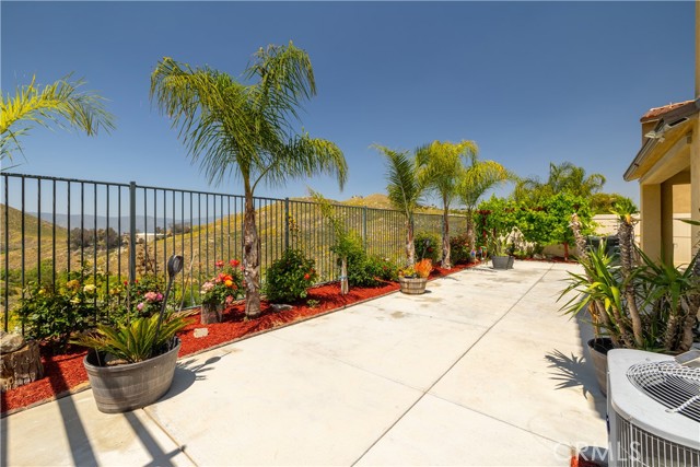 Detail Gallery Image 30 of 30 For 24419 Poinsettia Dr, Lake Elsinore,  CA 92532 - 5 Beds | 3 Baths