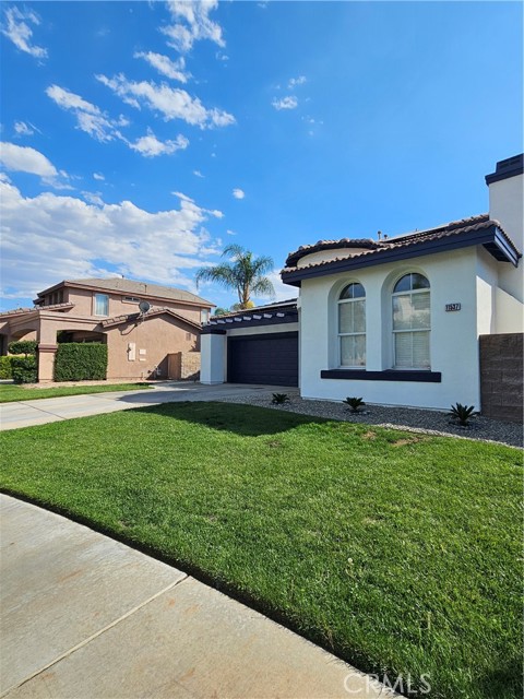 Detail Gallery Image 1 of 26 For 11537 Deerfield Dr, Yucaipa,  CA 92399 - 5 Beds | 3 Baths