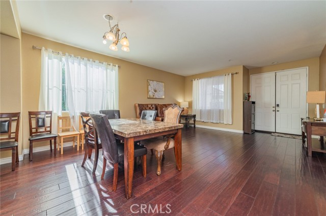 Detail Gallery Image 10 of 45 For 5891 Forest Oaks, Fontana,  CA 92336 - 6 Beds | 4/1 Baths