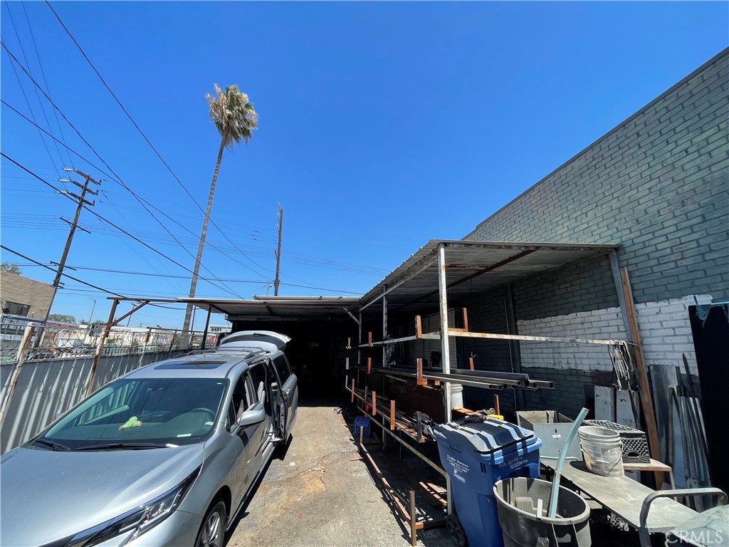 MLS #OC24170684 img 2