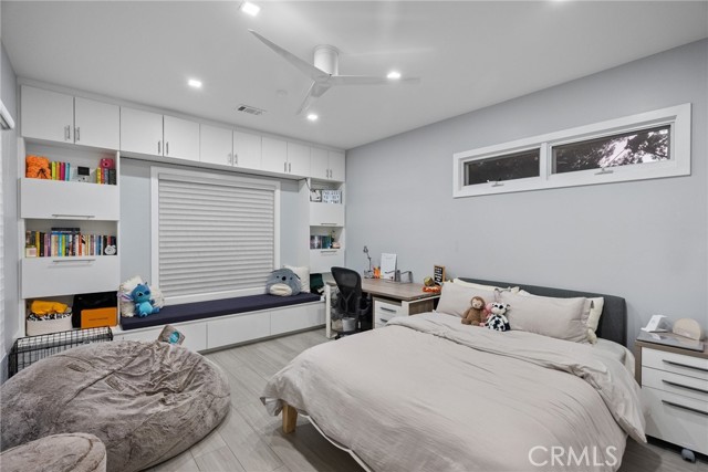 3051 Gertrude Avenue, La Crescenta CA: https://media.crmls.org/medias/6b820c22-6cf7-4807-b1ad-4fa4845b63b8.jpg