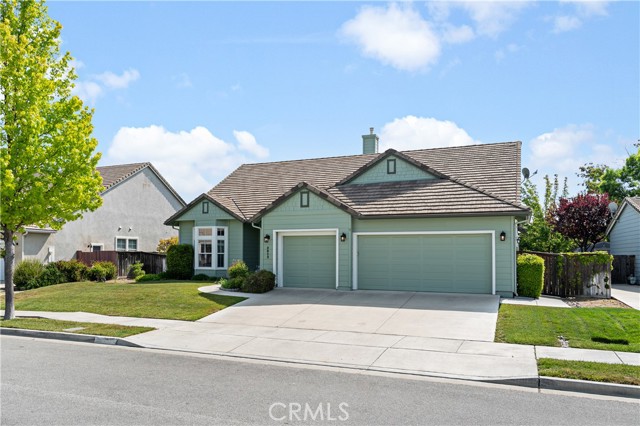 Detail Gallery Image 3 of 47 For 2612 Silverwood Way, Paso Robles,  CA 93446 - 3 Beds | 2 Baths