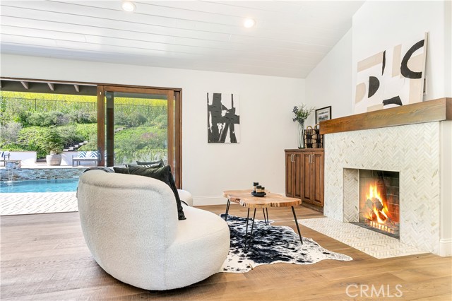 6b82c83b 9ae9 493c B002 8eb023e1ca66