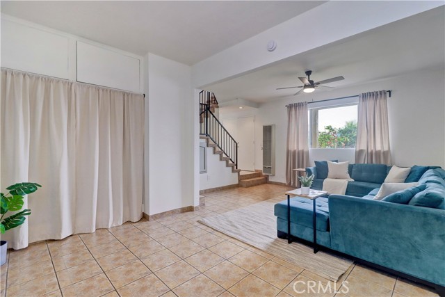 Detail Gallery Image 3 of 18 For 8200 Priscilla, Downey,  CA 90242 - 4 Beds | 2 Baths