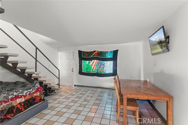 11966 Runnymede Street, North Hollywood CA: https://media.crmls.org/medias/6b83c68e-09ca-457e-b1f5-c1a7429bccda.jpg