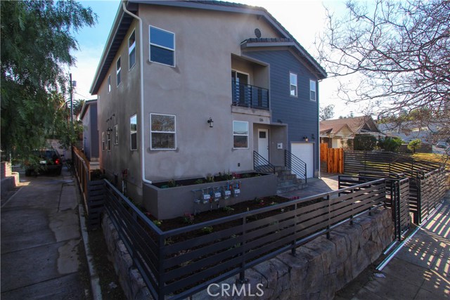 136-1 N Carondolet St, Los Angeles, CA 90026