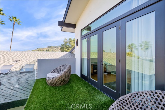 Detail Gallery Image 25 of 65 For 11308 Dona Teresa Dr, Studio City,  CA 91604 - 5 Beds | 4 Baths