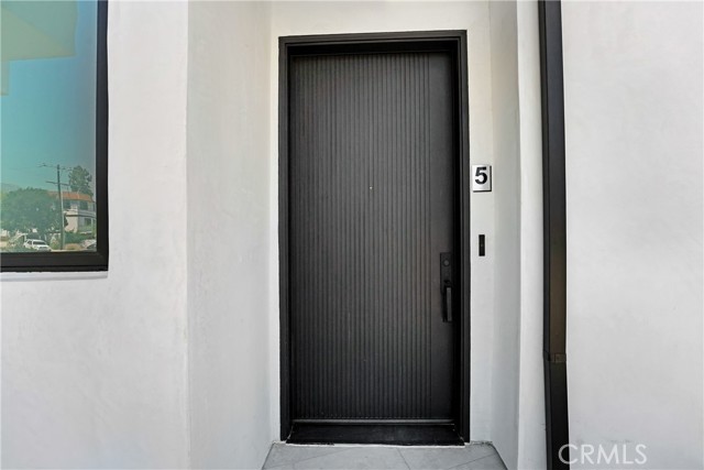 4036 Rosemont Avenue, Montrose CA: https://media.crmls.org/medias/6b84d831-61ac-46d1-8342-ba604fe06f2f.jpg