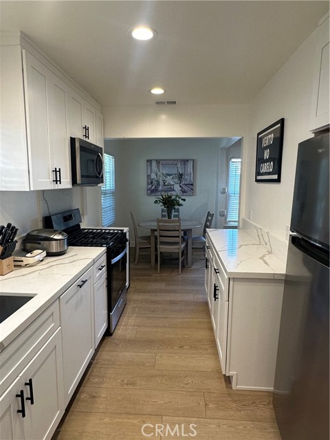 2303 Amherst Avenue, Los Angeles CA: https://media.crmls.org/medias/6b853e11-91b0-4452-b539-561363b29608.jpg