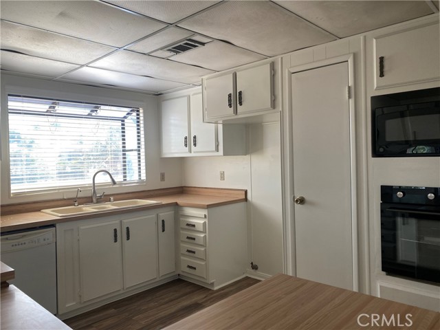 Detail Gallery Image 14 of 41 For 642 Roadrunner Way, Perris,  CA 92570 - 2 Beds | 2 Baths